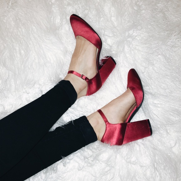 dsw chunky heel pumps